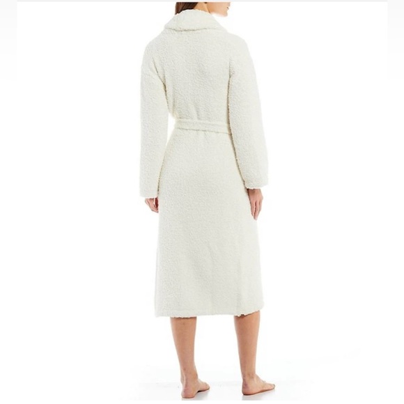 Bare foot dreams robe sz 2 cream like new!cozy chic adult robe!